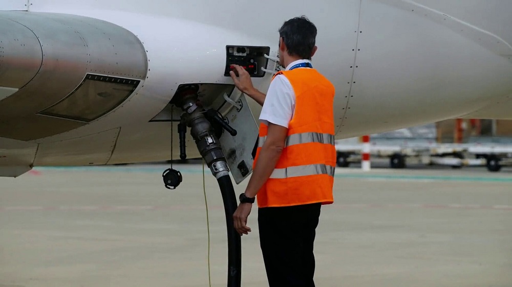 Cepsa initiates supply of sustainable aviation fuel in the Canary Islands