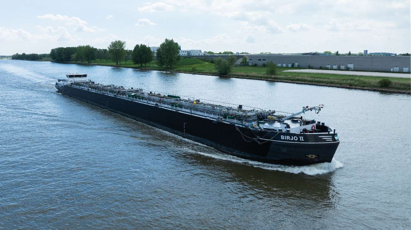 Sunoil and BFT convert barge to run on 100% biodiesel