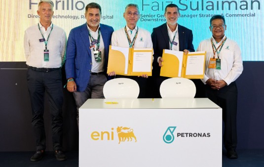 Eni and PETRONAS explore innovative biofuel solutions