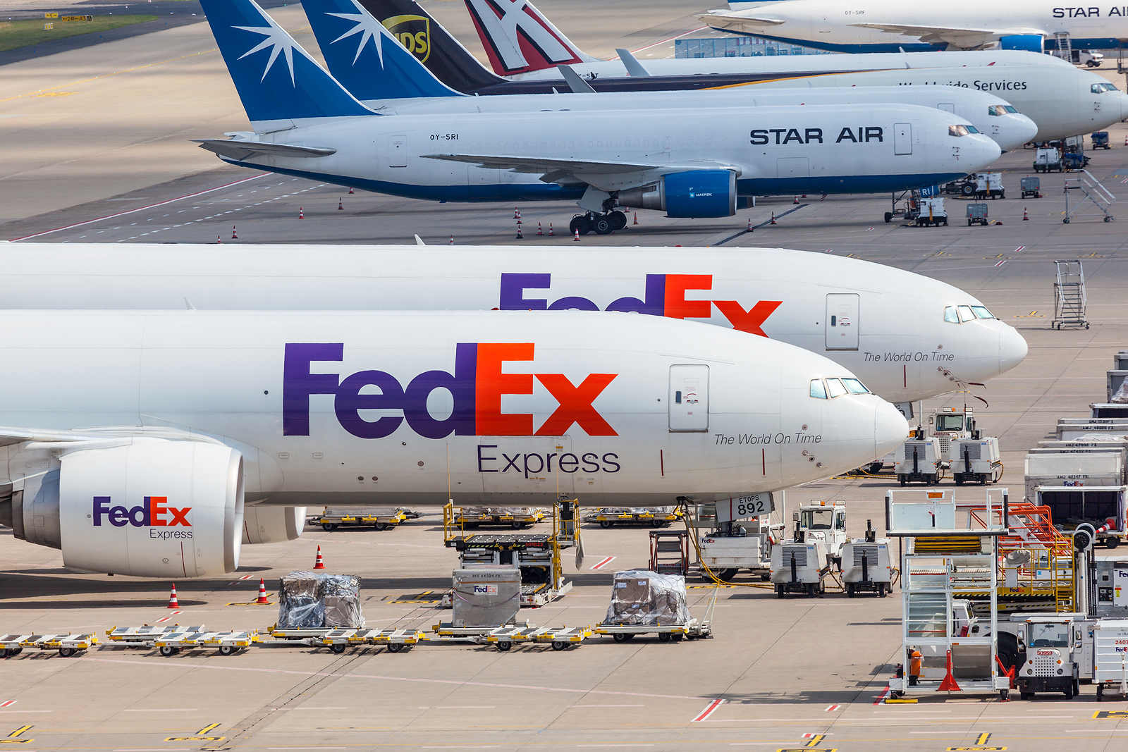 FedEx expands SAF agreements across US air network